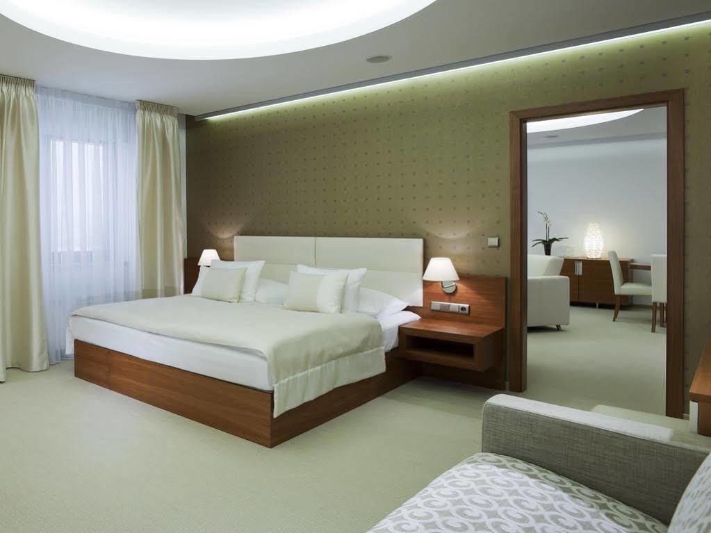 Hotel Vitality Vendryne Екстер'єр фото